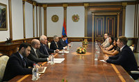 Президент Ваагн Хачатурян принял президента Российско-армянского делового совета Татьяну Бакальчук