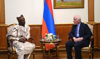 
Президент республики провел прощальную встречу с послом Нигерии