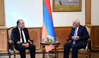 Le Président Vahagn Khatchatourian a rencontré le Directeur du Fonds Solidaire, Enrique Piñeyro