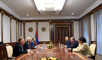 Президент Ваагн Хачатурян принял президента Болгарской академии наук Юлиана Ревальского