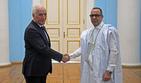 The Ambassador of Mauritania to Armenia presented his
credentials to the President of the Republic