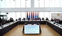 
Президент Ваагн Хачатурян принял участие в заседании Совета по экономической политике в Дилижане