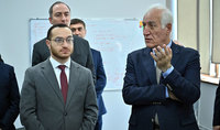 
Le président Vahagn Khatchatourian a rendu visite au Comité militaro-industriel
