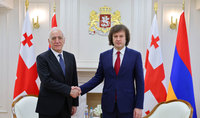 
Президент Ваагн Хачатурян встретился с премьер-министром Грузии Ираклием Кобахидзе