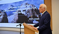 Le pr&eacute;sident Vahagn Khatchatourian a donn&eacute; une conf&eacute;rence &agrave; l'Universit&eacute; d'&Eacute;tat d'&eacute;conomie d'Arm&eacute;nie