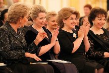 Супруга Президента РА, супруга Президента РФ во время Международного фестиваля «Восходящие звезды в Кремле»