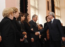 Серж Саргсян присутствовал на церемонии последнего прощания с известным композитором Александром Арутюняном