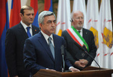 Серж Саргсян принял участие в церемонии открытия программы «Ереван - Всемирная столица книги 2012г.»