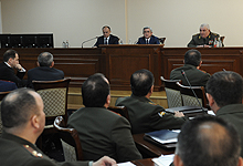 Президент  Серж Саргсян посетил Министерство обороны РА