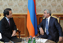 Серж Саргсян принял посла Японии в Республике Армения Тикохито Хараду