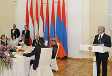 President Serzh Sargsyan gave an official dinner in honor of the President of the Republic of Austria Heinz Fisher