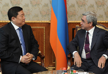 Serzh Sargsyan received the Vice-President of the Asian Development Bank Mr. Xiaoyu Zhao