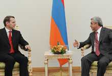 Սերժ Սարգսյանն ընդունել է ՌԴ Դաշնային ժողովի Պետական դումայի նախագահ Սերգեյ Նարիշկինի գլխավորած պատվիրակությանը