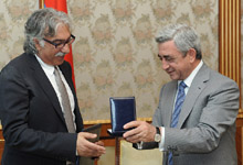 Serzh Sargsyan received the President of the Simonian Educational Foundation Sam Simonian
