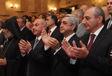 Президент Серж Саргсян присутствовал на церемонии вступления в должность новоизбранного Президента НКР