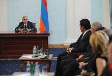 Президент Серж Саргсян принял делегацию Армянского фонда помощи 
