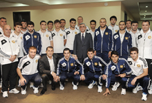 On the eve of the Armenia-Italy football match, President Serzh Sargsyan wished success to the members of the Armenian national football team