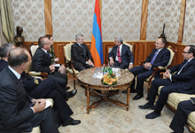 President Serzh Sargsyan received Admiral Giampaolo Di Paola, Minister of Defense of Italy
