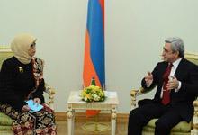 Президенту Сержу Саргсяну вручила свои верительные грамоты новоназначенный посол Индонезии в Армении Ниниек Кун Наряти