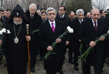 On the occasion of the 21st anniversary of the RA Armed Forces Serzh Sargsyan visited the Erablur Military Pantheon