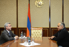 President Serzh Sargsyan received the leader of the Heritage Party Raffi Hovhannissian