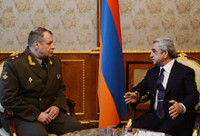 Президент Серж Саргсян принял новоназначенного начальника Объединенного штаба ОДКБ Александра Студеникина