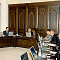 Президент Серж Саргсян на заседании Правительства представляет назначенного премьер-министра-10.04.2008