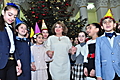 По случаю праздников Нового Года и Рождества госпожа Рита Саргсян приняла продемонстрировавших высокую успеваемость детей из общеобразовательных школ