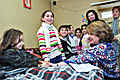 Первая леди Армении Рита Саргсян по случаю праздников Нового Года и Рождества навестила 10-летней Шушаник, которая написала ей, что всегда хотела присутствовать на праздничном приеме детей в резиденции Президента РА, однако не могла из-за болезни.