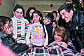 Первая леди Армении Рита Саргсян по случаю праздников Нового Года и Рождества навестила 10-летней Шушаник, которая написала ей, что всегда хотела присутствовать на праздничном приеме детей в резиденции Президента РА, однако не могла из-за болезни.