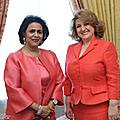 Первая леди РА Рита Саргсян 12 мая в Ереване приняла шейхиню Государства Кувейт, председателя верховного комитета «Примерная мать» Фариху аль-Ахмад аль-Джабер аль-Сабах.