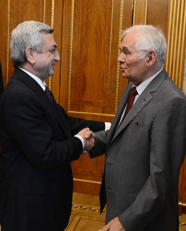 President Serzh Sargsyan received the Chairman of the RF National