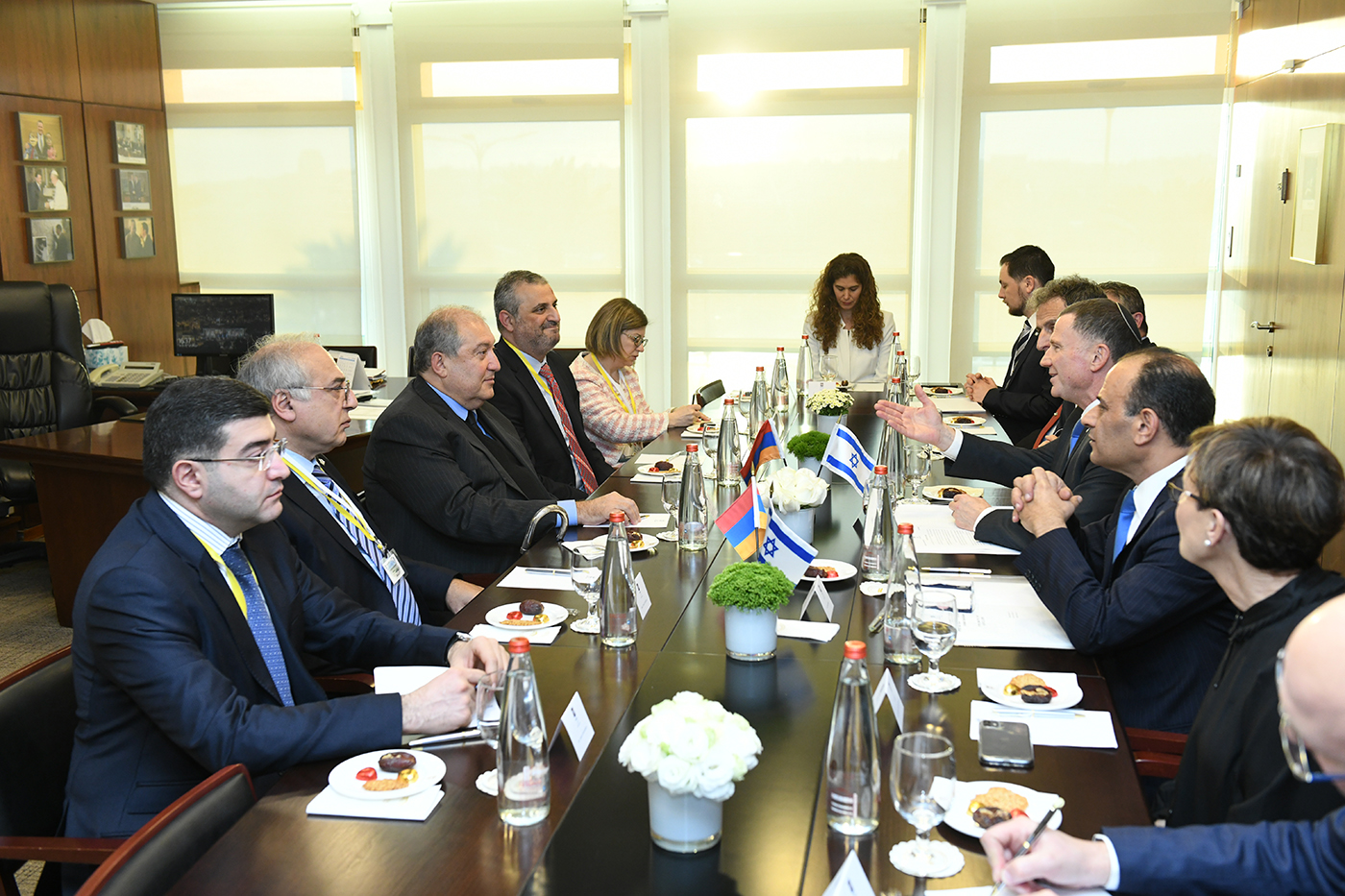 45004_b.jpg (1400&times;933)